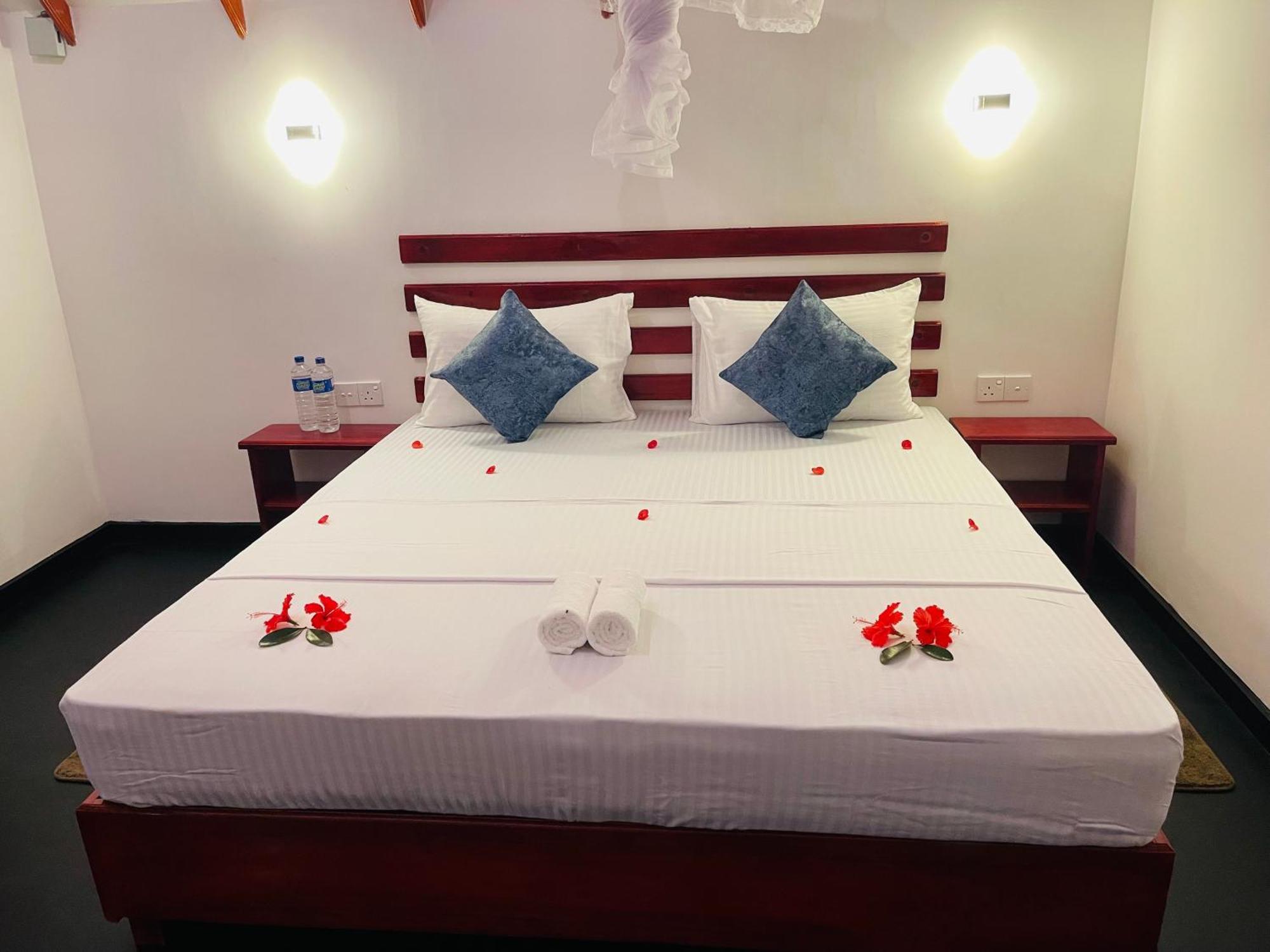 Sigiri Enaya Cottage Sigiriya Bagian luar foto
