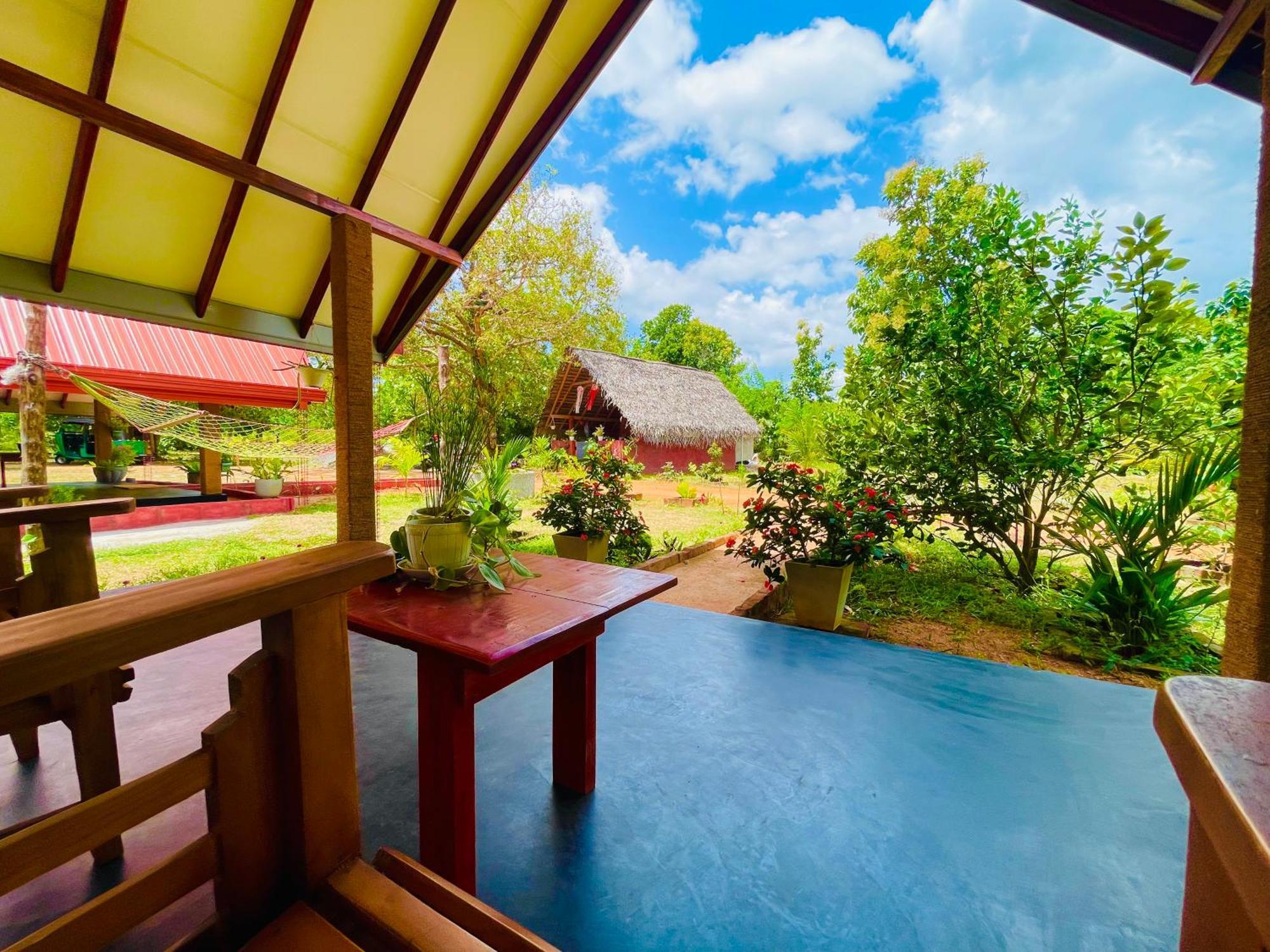 Sigiri Enaya Cottage Sigiriya Bagian luar foto